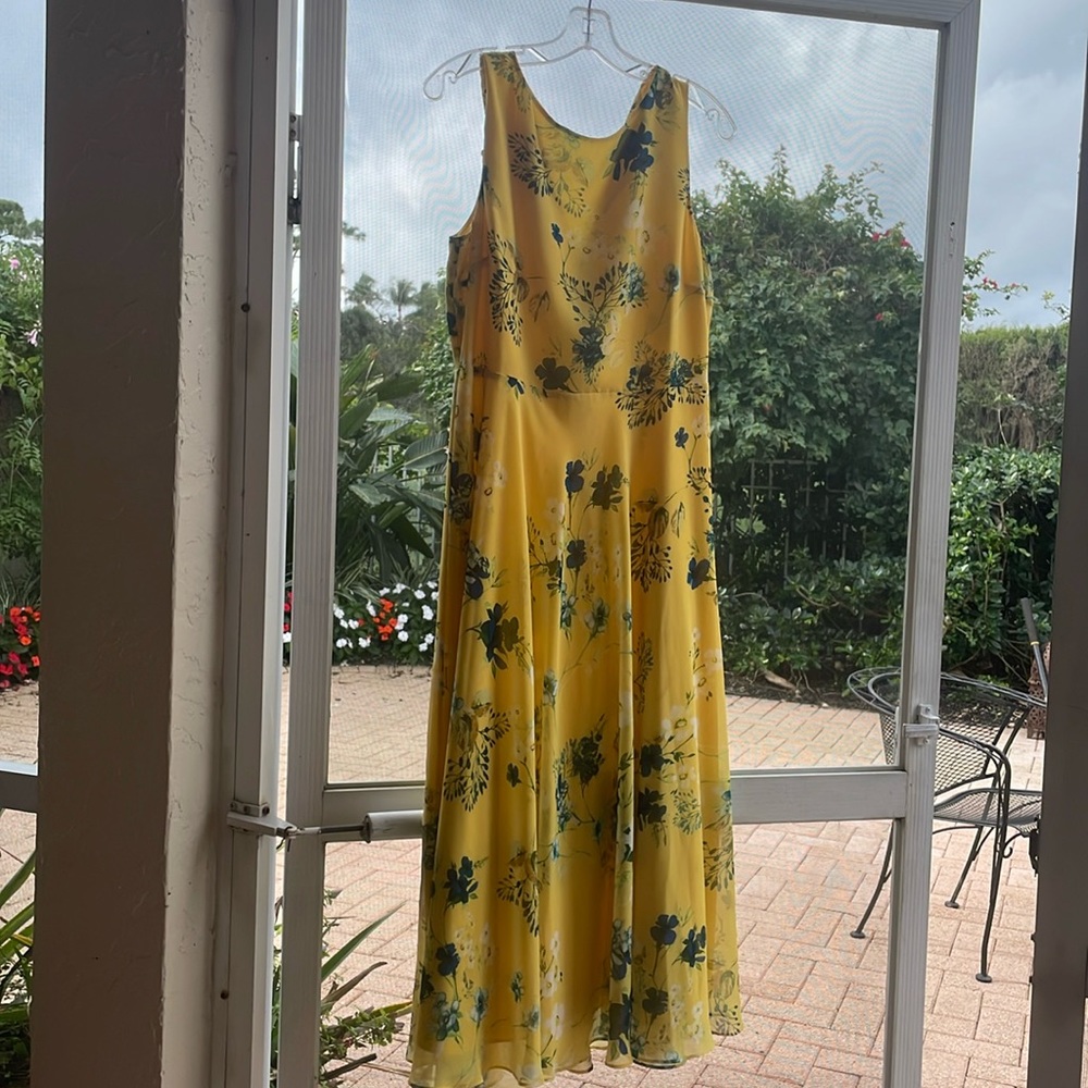HOBBS dress size 10 yellow with flowers
